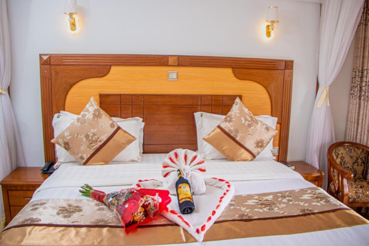 Grand Winston Hotel Накуру Екстер'єр фото