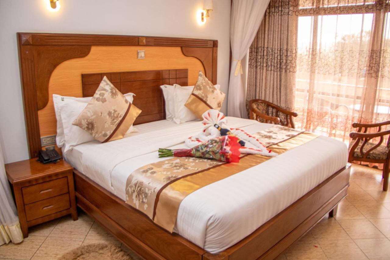 Grand Winston Hotel Накуру Екстер'єр фото