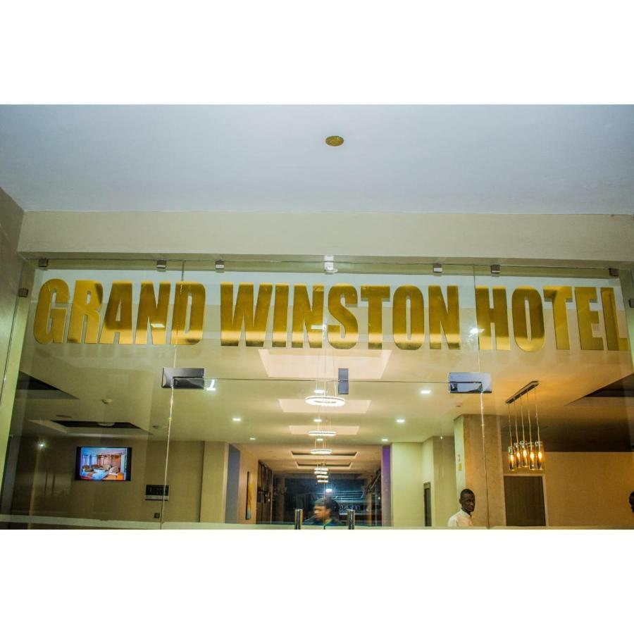 Grand Winston Hotel Накуру Екстер'єр фото