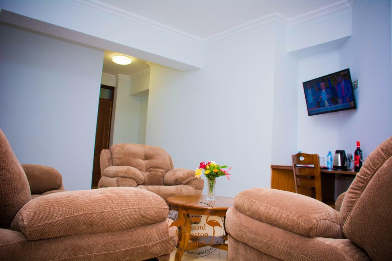Grand Winston Hotel Накуру Екстер'єр фото